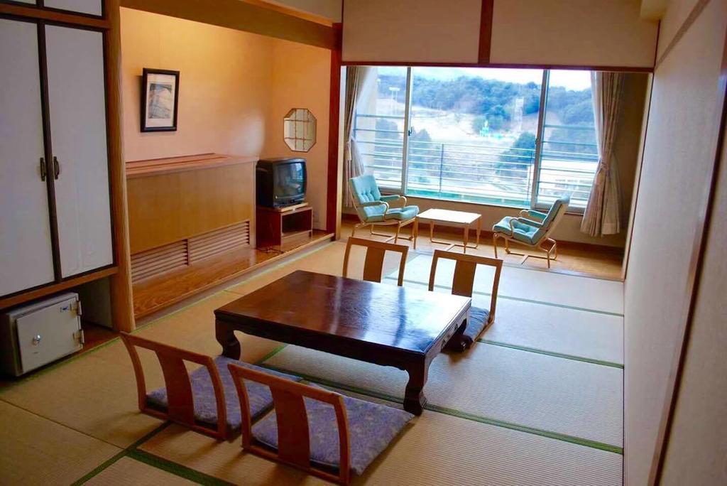 Hotel Green Squalle Sekigane Kurayoshi Zewnętrze zdjęcie